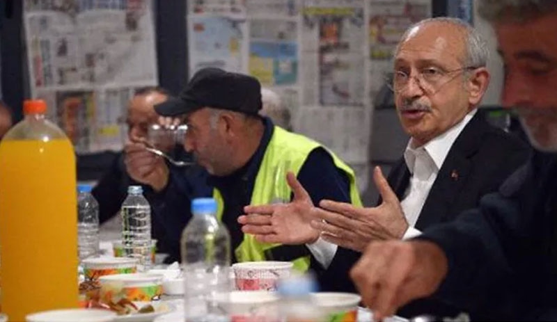 Kılıçdaroğlu, inşaat işçileriyle iftar yaptı