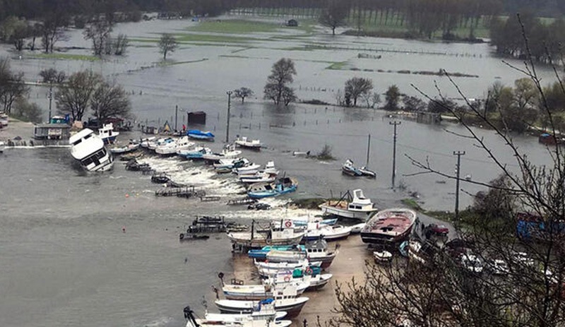 Kırklareli’de İstanbul’a su sağlayan Kazandere ve Pabuçdere barajları taştı
