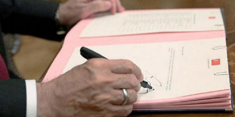 Kamuda Kovid-19 genelgesi yürürlükten kaldırıldı