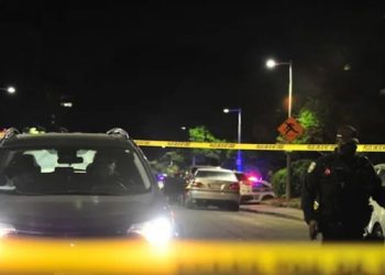 Kanada&rsquo;da cami &ouml;n&uuml;nde silahlı saldırı: 5 yaralı