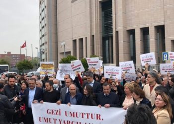Karar &ccedil;ıkması beklenen Gezi Davası ertelendi