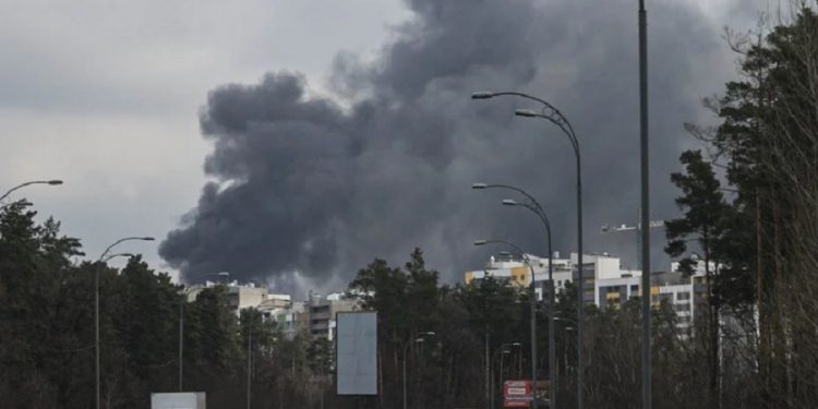 Kiev’de askeri tesis vuruldu