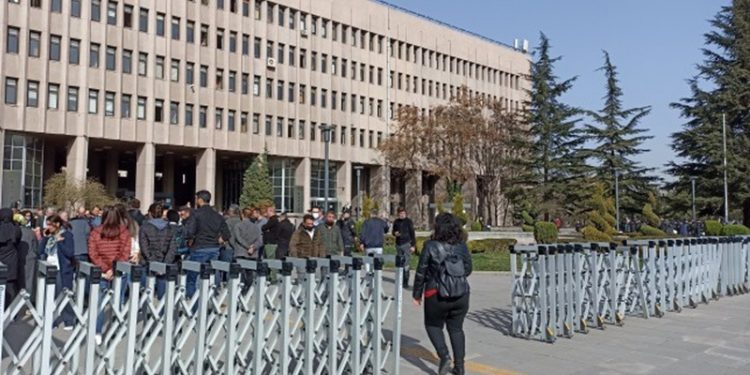 Kobanê soruşturması kapsamında savcı itiraz etti, serbest bırakılanlar gözaltına alındı