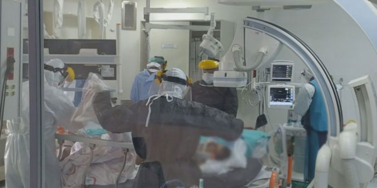 'Koronavirüs hastaları özel sektörün insafına kaldı'