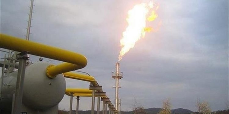 Kremlin Sözcüsü Peskov: Rubleyle ödemeyi reddeden diğer ülkelere de gaz sevkiyatı durdurulabilir