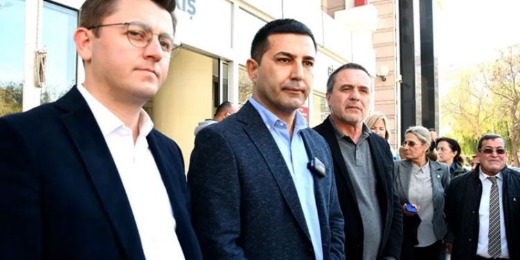 Kuşadası Belediye Başkanı Ömer Günel, Ergün Poyraz'dan şikayetçi oldu