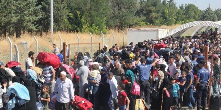 'Kürt-Türk, Alevi-Sünni, seküler-İslamcı gibi alanların içine yeni bir kırılma eklendi: Suriyeliler