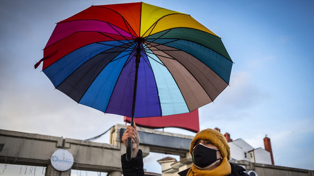 LGBTİ’lerle ilgili etkinlik düzenleyen derneğe kapatma davası