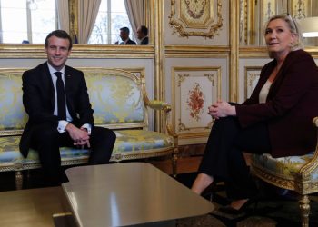 Le Pen'in önerisine Macron'dan destek