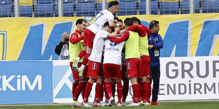 Lider Ankaragücü'nü deviren Altınordu'dan ligde kalma adına kritik galibiyet