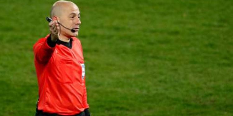 Liste dışı bırakılan Cüneyt Çakır, dört hafta sonra görev yapacak