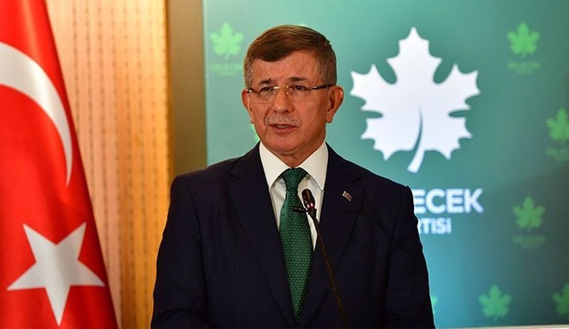 Müşteki listesindeki Davutoğlu Gezi kararlarını eleştirdi