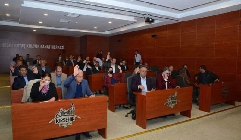 MHP’nin teklifine AKP karşı çıktı, CHP ve İYİ Parti'nin destek verdiği önerge kabul edildi