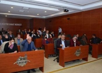 MHP’nin teklifine AKP karşı çıktı, CHP ve İYİ Parti'nin destek verdiği önerge kabul edildi