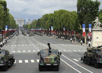 Macron, ilk defa Ukrayna’ya tanksavar füze ve top sevk edildiğini duyurdu