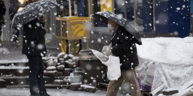 Meteoroloji'den kuvvetli kar yağışı ve fırtına uyarısı
