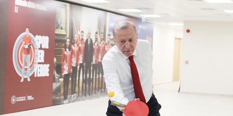 Metropoll: Erdoğan’a görev onayı vermeyenler yüzde 53.6’ya yükseldi