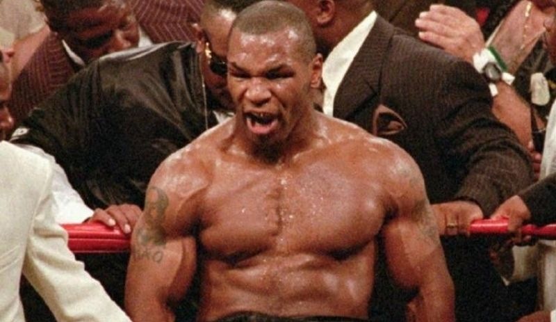 Mike Tyson, kendisini rahatsız eden hayranını darbetti