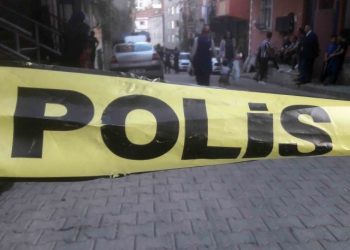 Misafirini eşiyle uyuduğu odada görünce öldürdüğünü savundu: 'Bakışlarıyla taciz ediyordu'