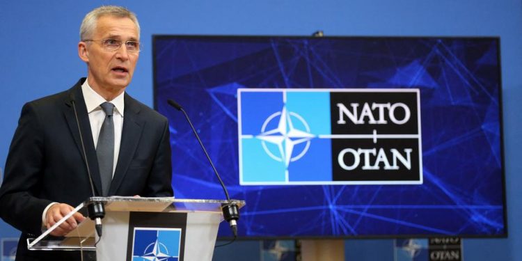 NATO’dan Finlandiya ve İsveç'e davet