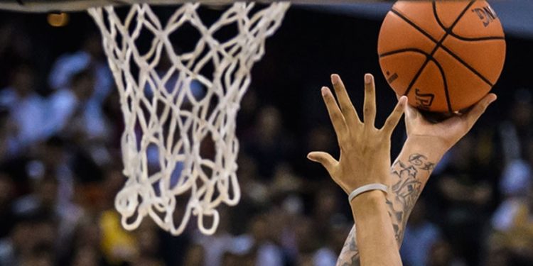 NBA'de Memphis Grizzlies, konferans yarı finaline yükseldi