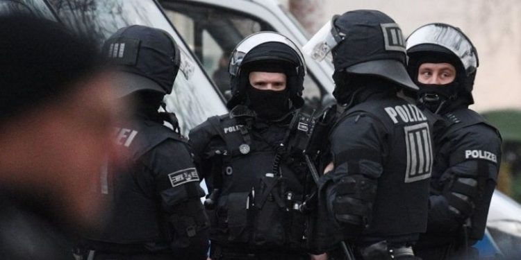 NSU 2.0 soruşturması: Almanya’da 4’ü polis 5 kişi hakkında iddianame hazırlandı