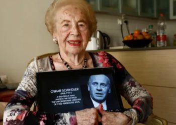 Nazi Almanyası soykırım yaparken Schindler'in listelerini hazırlayan sekreteri Mimi Reinhardt, 107 yaşında hayatını kaybetti