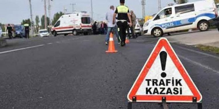 Otomobil şarampole yuvarlandı; hakim, savcı ve avukat yaralandı
