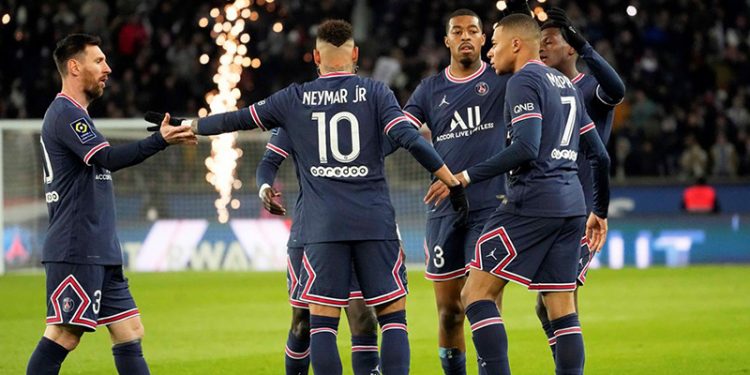 PSG, Lens'i mağlup etmesi halinde şampiyonluğunu ilan edecek