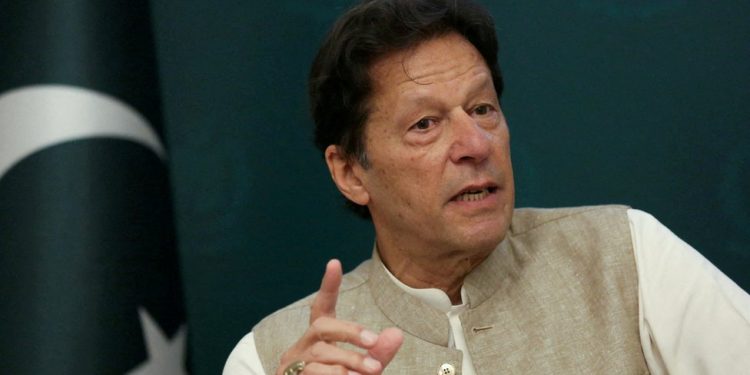 Pakistan Başbakanı Han: Güvenoylamasını kaybedersem, muhalif hükümeti tanımayacağım