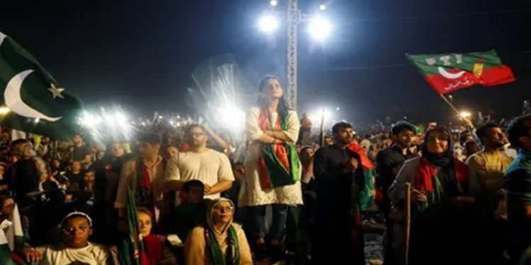 Pakistan eski Başbakanı İmran Han’ın eski bakanı 'isyan' uyarısında bulundu