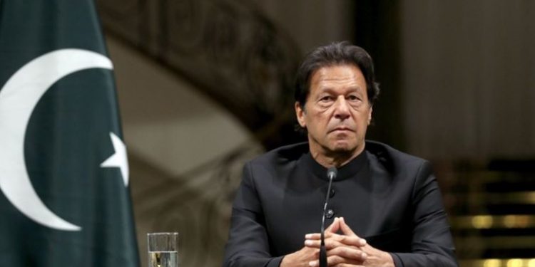 Pakistan’da İmran Han güven oylamasını kaybetti, muhalefet yeni başbakan seçecek