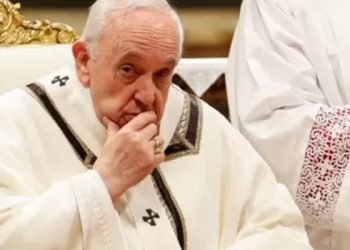 Papa Francesco kendisini Rusya yanlılığıyla eleştirenlere 'dışkı seviciler' dedi