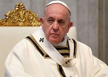 Papa, Katolik okullarındaki fiziksel ve cinsel istismar sebebiyle özür diledi