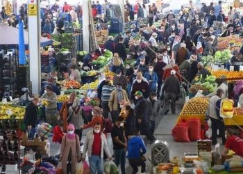 Pazar esnafı: Fiyatları söylemeye utanır olduk