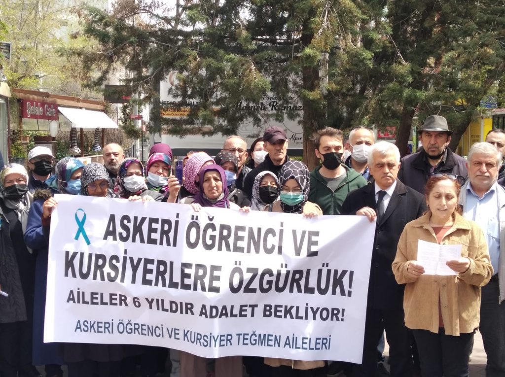 Polis, askeri öğrenci ailelerinin adalet çağrısına izin vermedi