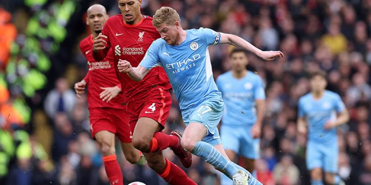 Premier League'in zirvesinde puanlar paylaşıldı