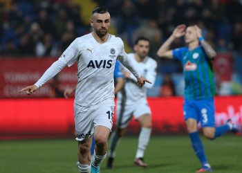 Rize'de hat-trick yapan Serdar Dursun tarihe geçti