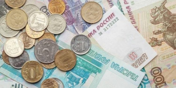 Rus rublesi savaş öncesi seviyesine döndü