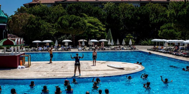 Rus turistlere kolaylık: Mir kartla ödeme