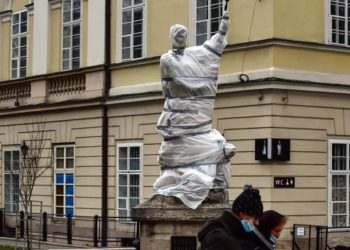 Rusya: Lviv’de ABD ve Avrupa’dan gelen silahların bulunduğu merkezi vurduk