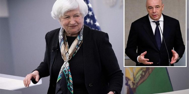 Rusya Maliye Bakanı konuşurken, ABD Hazine Bakanı Yellen toplantıyı terk etti