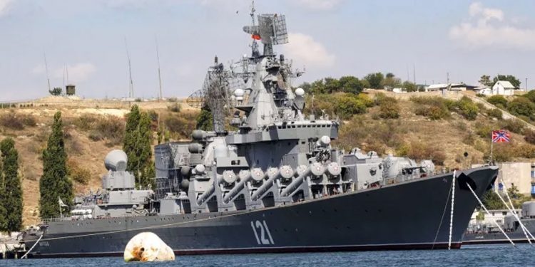 Rusya Savunma Bakanlığı: "Moskova" kruvazör gemisi battı