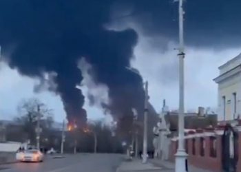 Rusya Savunma Bakanlığı: Odessa’da petrol rafinerisi ve akaryakıt deposunu vurduk