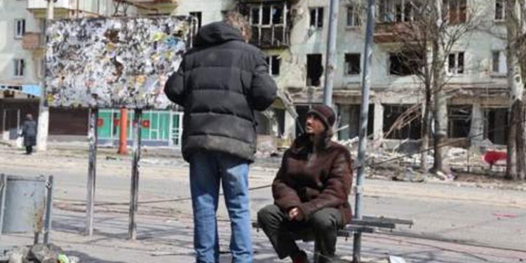 Rusya, kuşatma altındaki Mariupol'de ateşkes ilan etti