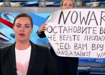 Rusya'da savaş karşıtı eylem yapan gazeteci Die Welt'te işe başladı