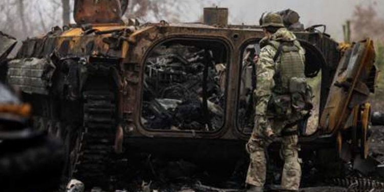 Rusya'nın ağır kayıplar sonrası terhis edilmiş askerleri silah altına almaya başladığı değerlendiriliyor