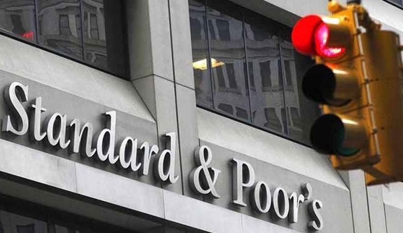 S&P, Türkiye'nin yerel para cinsinden kredi notunu düşürdü