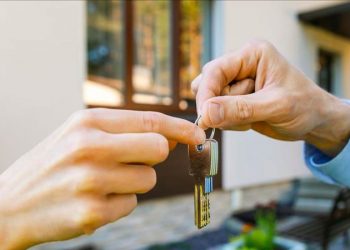 Sabah yazarı Güngör: Vatandaşın en önemli gündemi fahiş kira fiyatları...