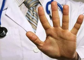 Sağlık-Sen: Mart ayında 38 sağlık çalışanı şiddete uğradı; 14 saldırganın yanına kar kaldı